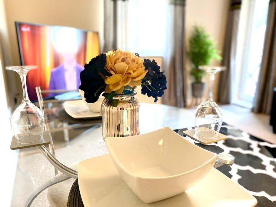 Amazing 2-Bed City Centre Apt With Parking Coventry Exterior foto